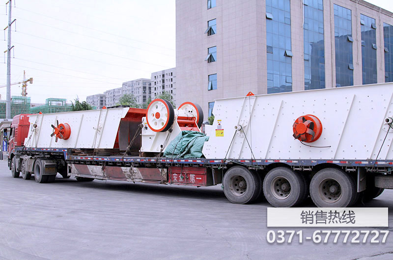 北奕机械破桩机破除崇礼铁路灌注桩