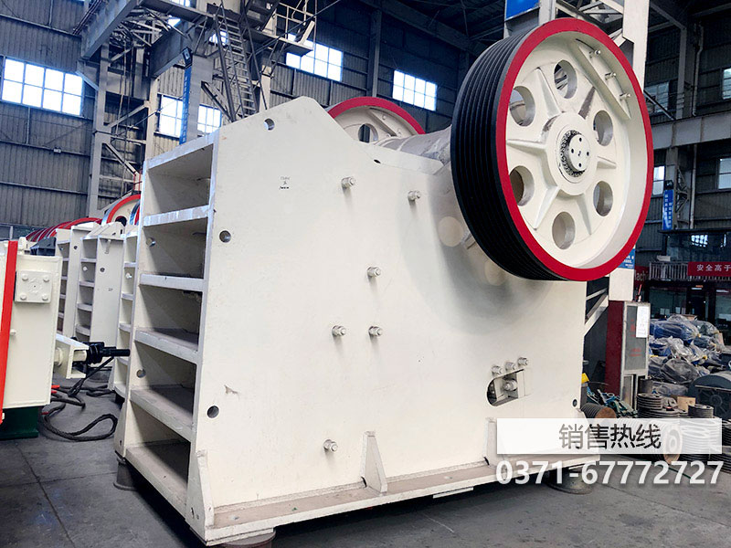 时产50吨左右的颚式破碎机,处理玄武岩、鹅卵石