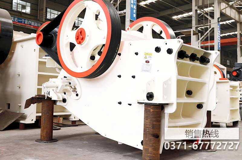 鹅卵石破碎机多少钱一台?Z95